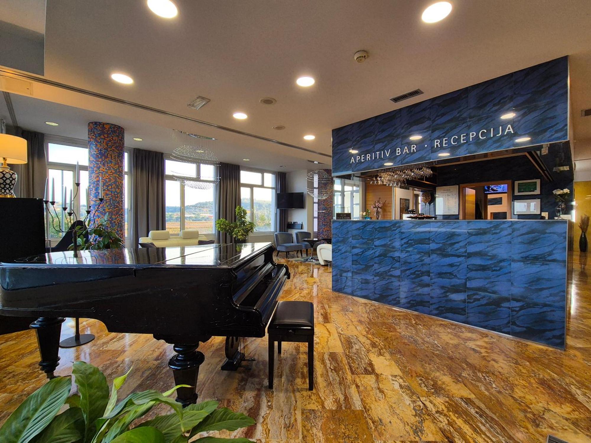 Hotel Oleander - Oleander Resort Strunjan Exterior photo